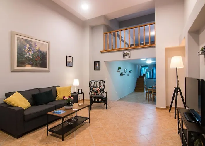Apartment Loft Renovated Flat 5' From The Old Town Corfu