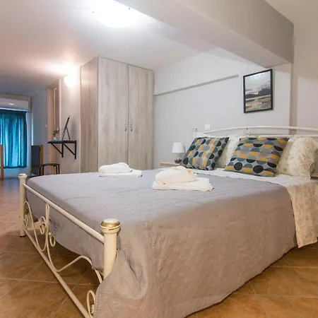 Apartment Loft Renovated Flat 5' From The Old Town Corfu Corfu (city)