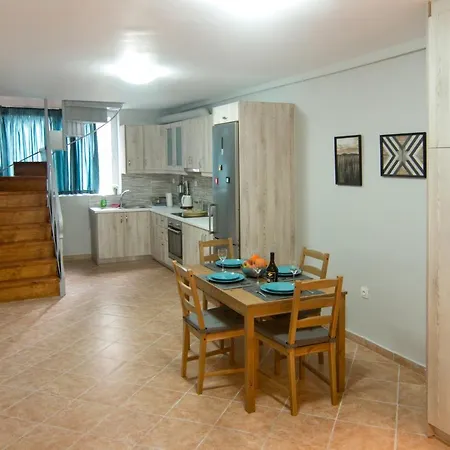Loft Renovated Flat 5' From The Old Town Corfu Apartment