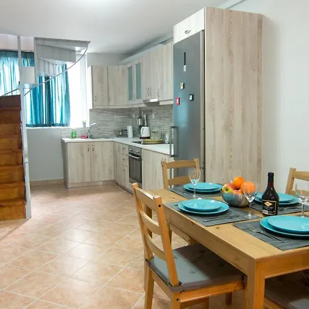 Loft Renovated Flat 5' From The Old Town Corfu *
