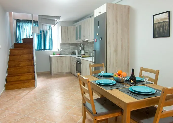 Loft Renovated Flat 5' From The Old Town Corfu *